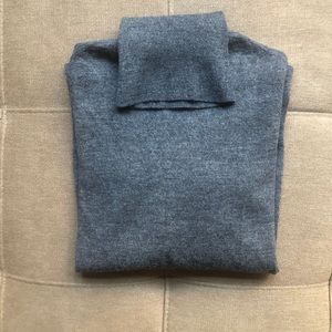 Vintage DKNY turtleneck